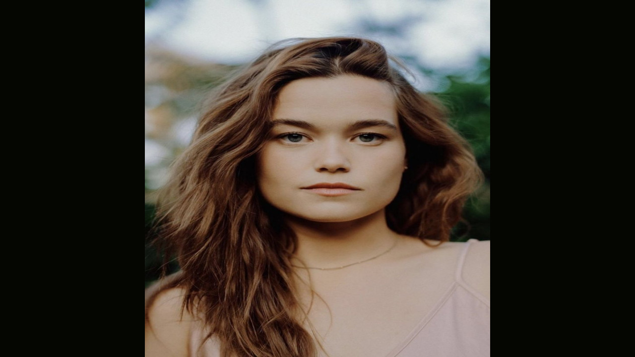 Sarah Catherine Hook (Actriz) Sarah Catherine Hook (Actriz)