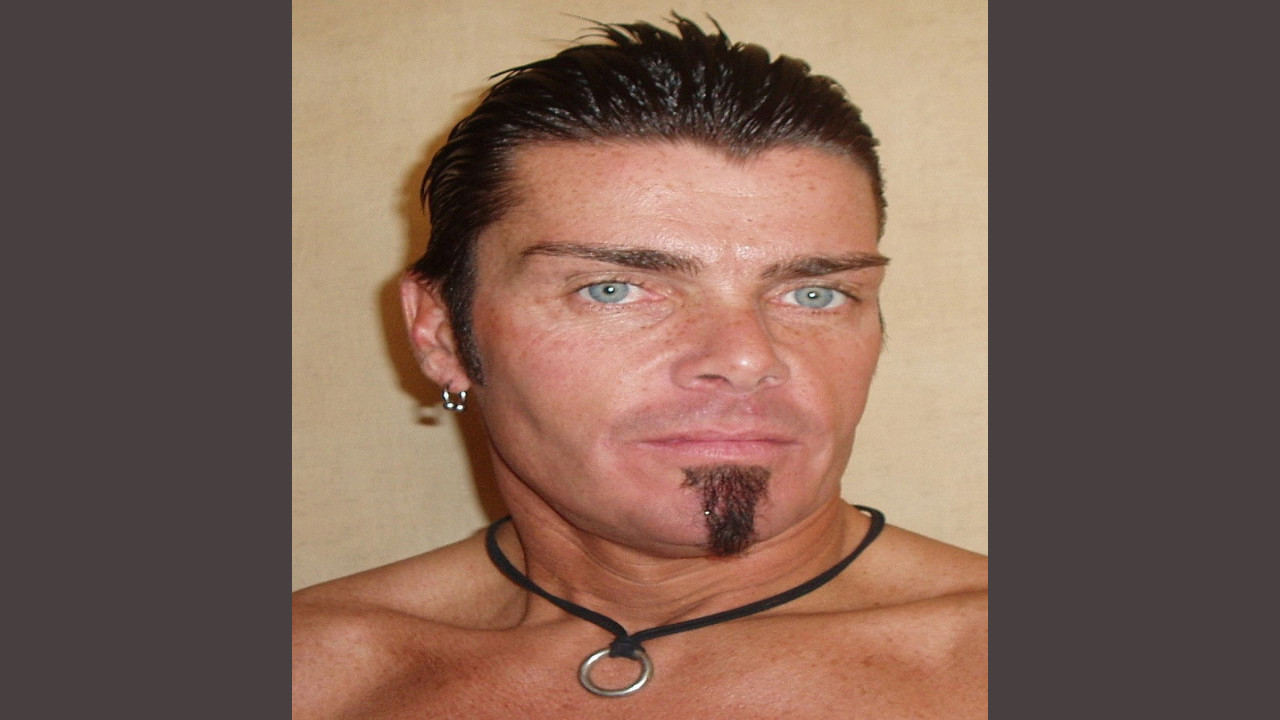 Cheyne Collins (Actor)