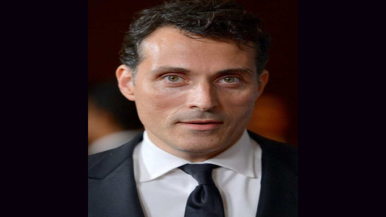 Rufus Sewell (Actor) Rufus Sewell (Actor)