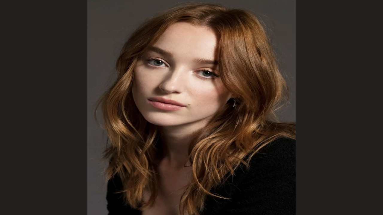 Phoebe Dynevor (Actriz) Phoebe Dynevor (Actriz)