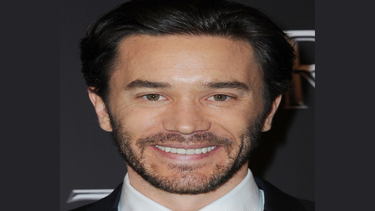Tom Pelphrey (Actor) Tom Pelphrey (Actor)