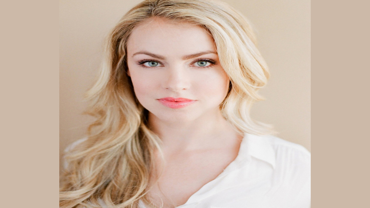 Amanda Schull (Actriz)