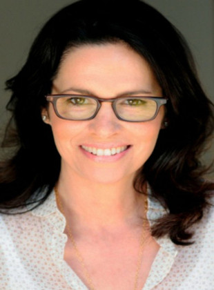 Amanda Silver (Guionista)