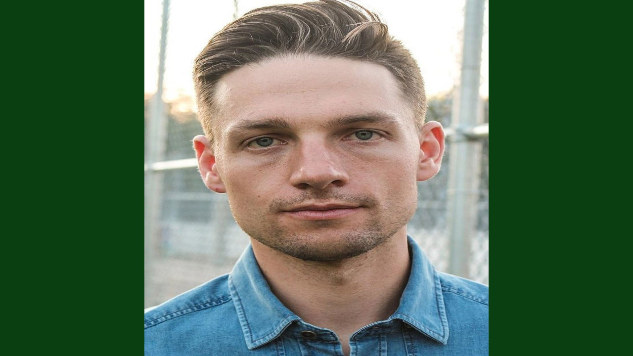 Gregory Smith (Presentador)