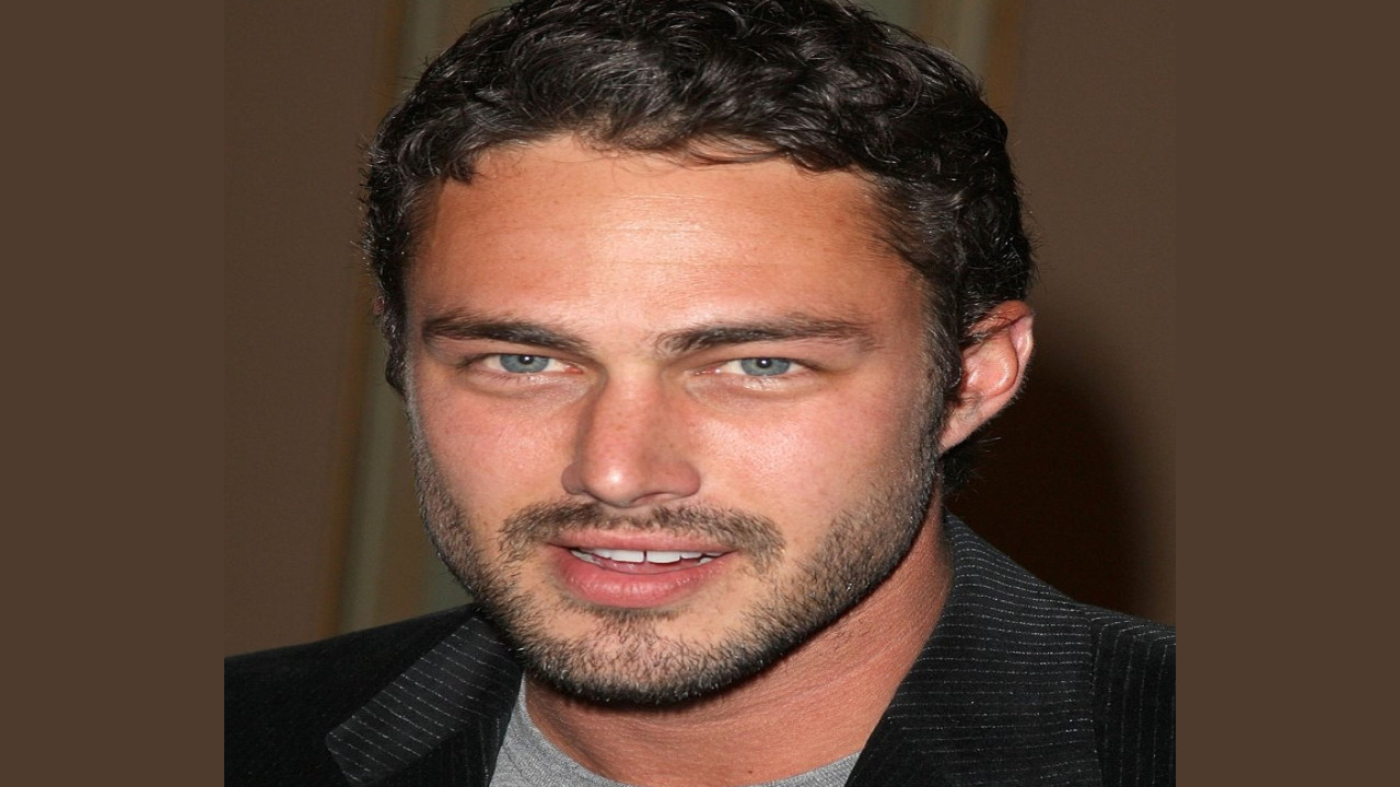 Taylor Kinney (Presentador) Taylor Kinney (Presentador)