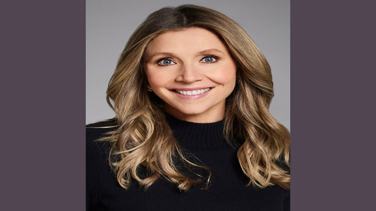 Sarah Chalke (Presentadora)