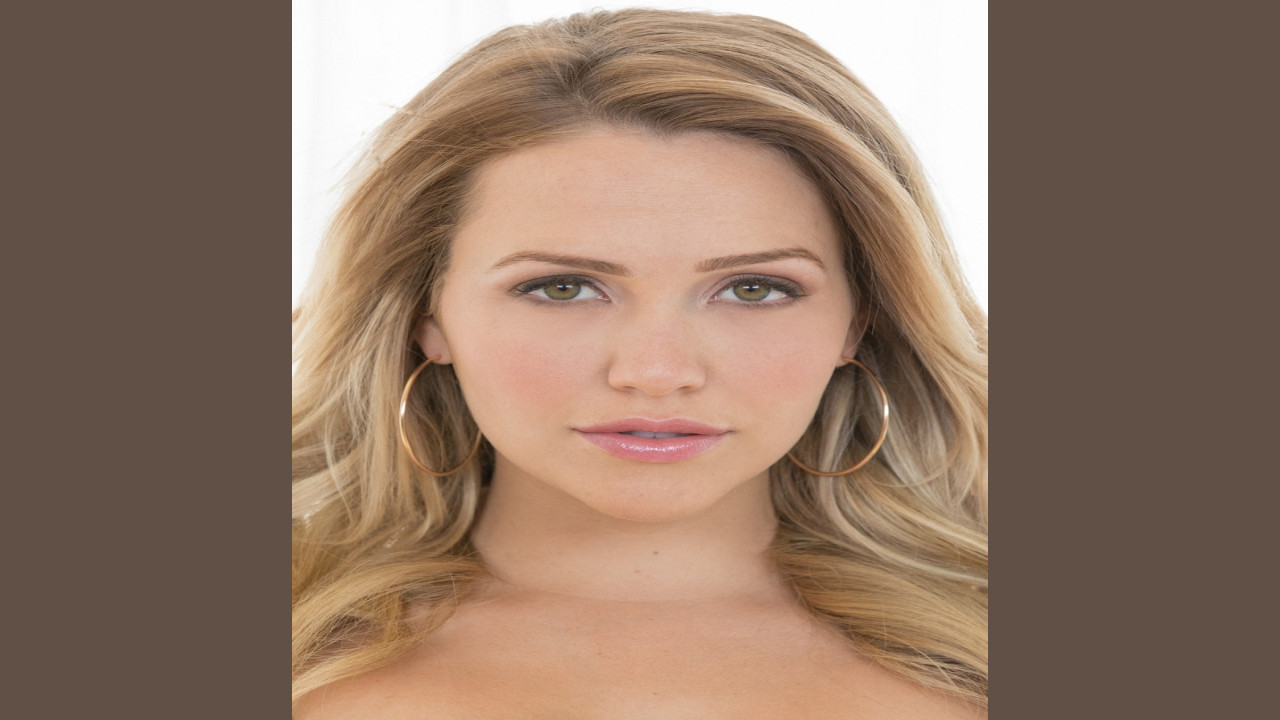 Mia Malkova (Presentadora) Mia Malkova (Presentadora)