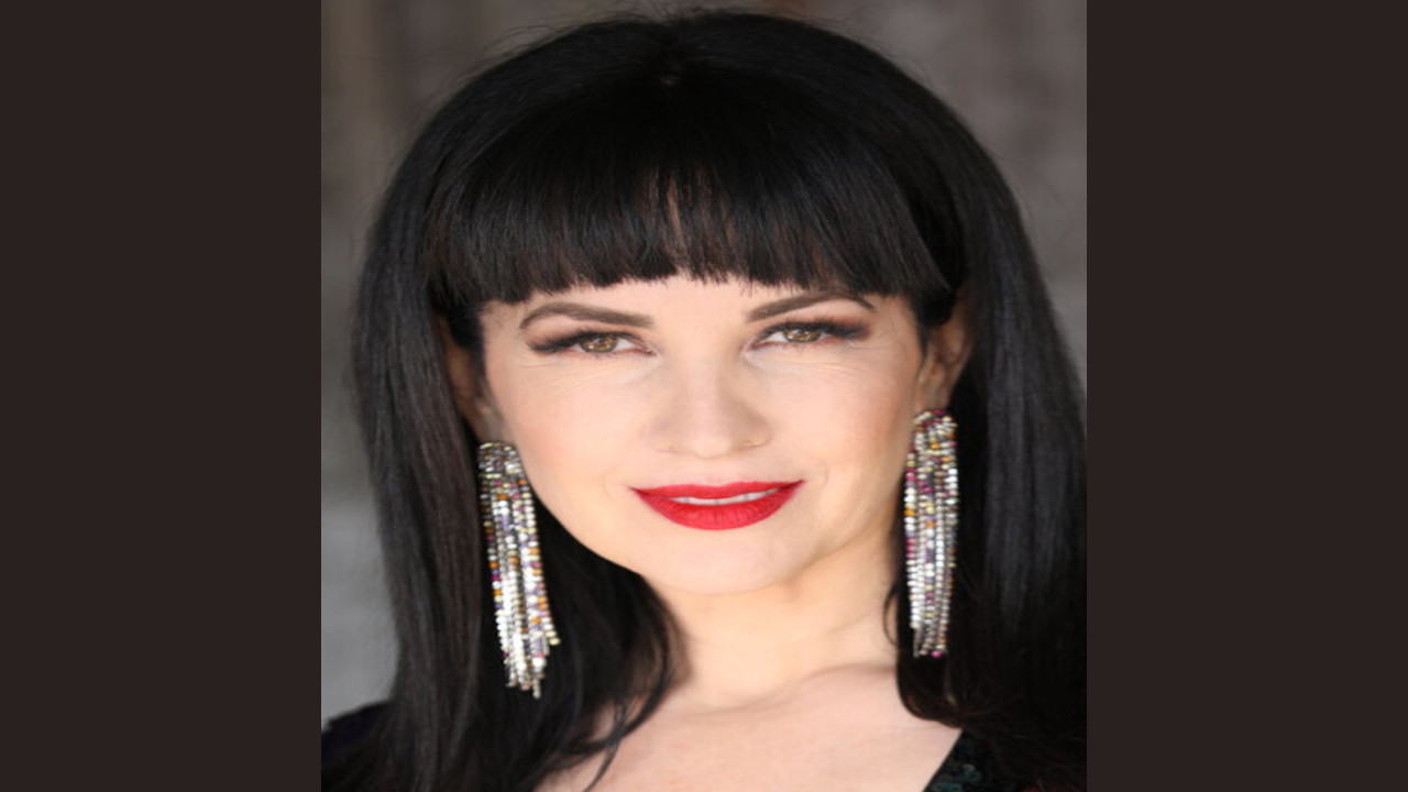 Grey DeLisle (Presentadora) Grey DeLisle (Presentadora)
