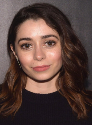 Cristin Milioti (Presentadora)
