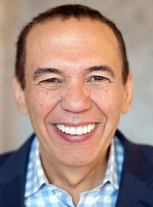 Gilbert Gottfried (Presentador)
