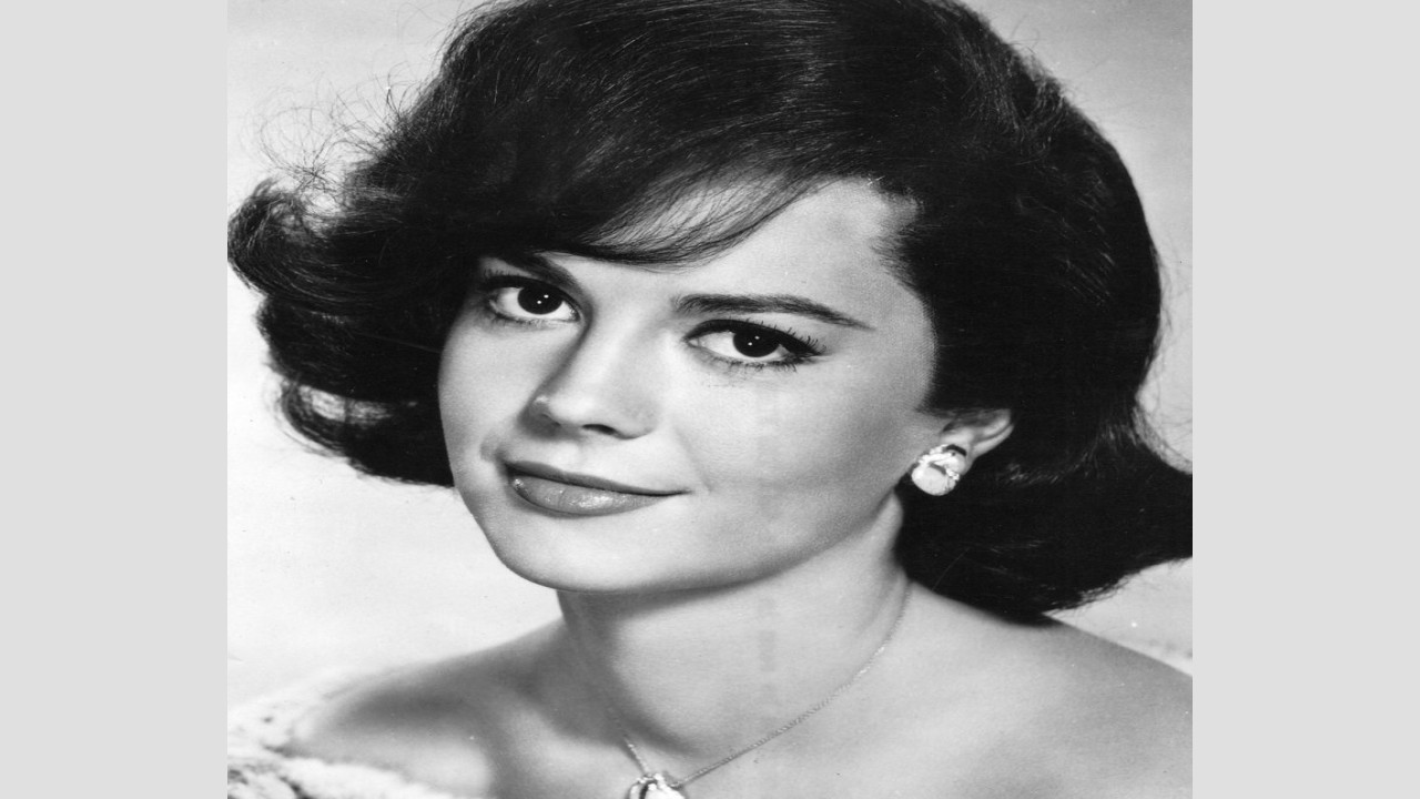 Natalie Wood (Presentadora)