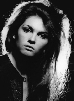 Caroline Munro (Actriz)