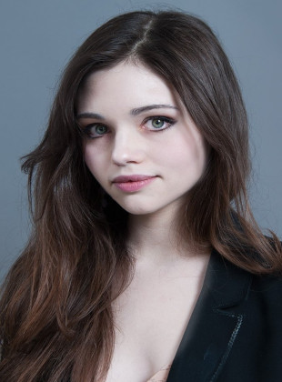 India Eisley (Actriz)
