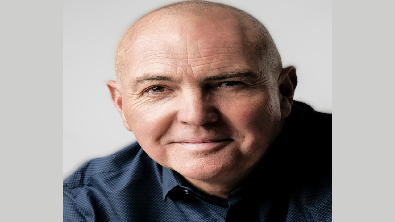 Arnold Vosloo (Actor)