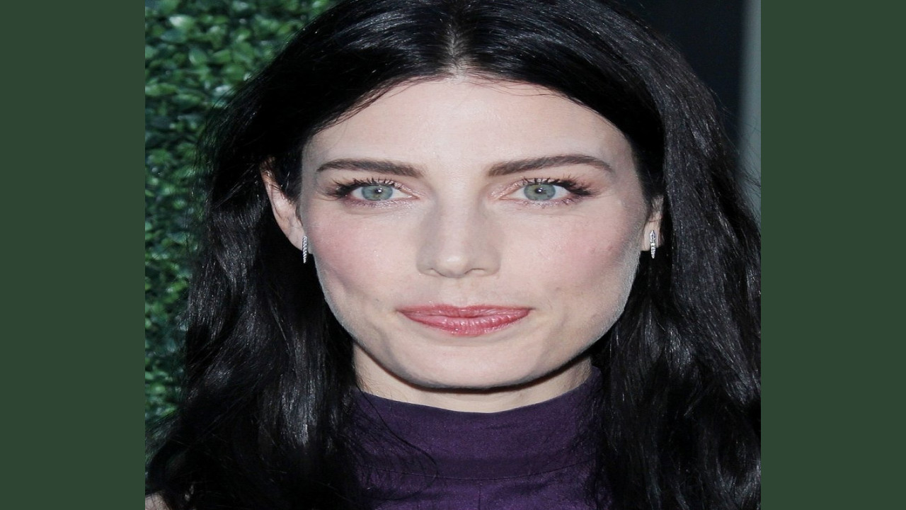 Jessica Paré (Actriz)