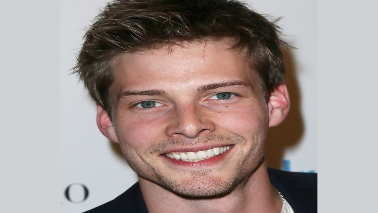 Hunter Parrish (Actor)