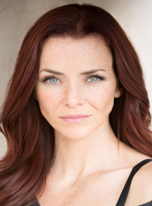 Annie Wersching (Actriz)