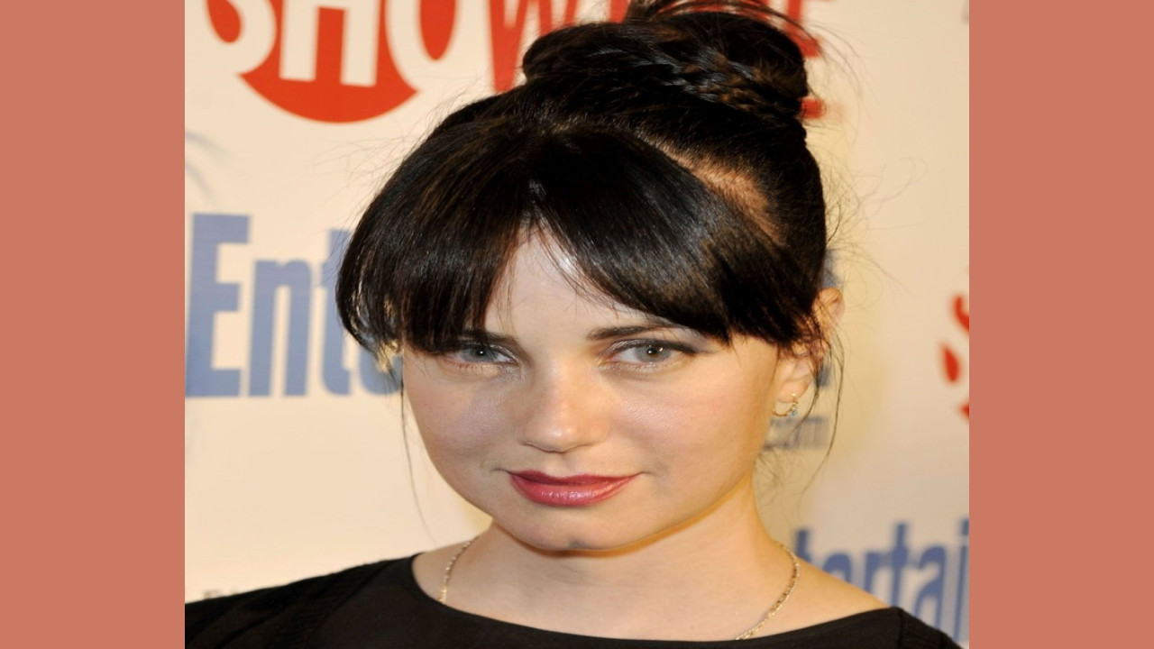 Mia Kirshner (Actriz)