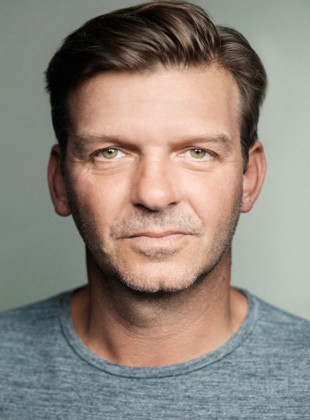 Jason Hughes (Actor)