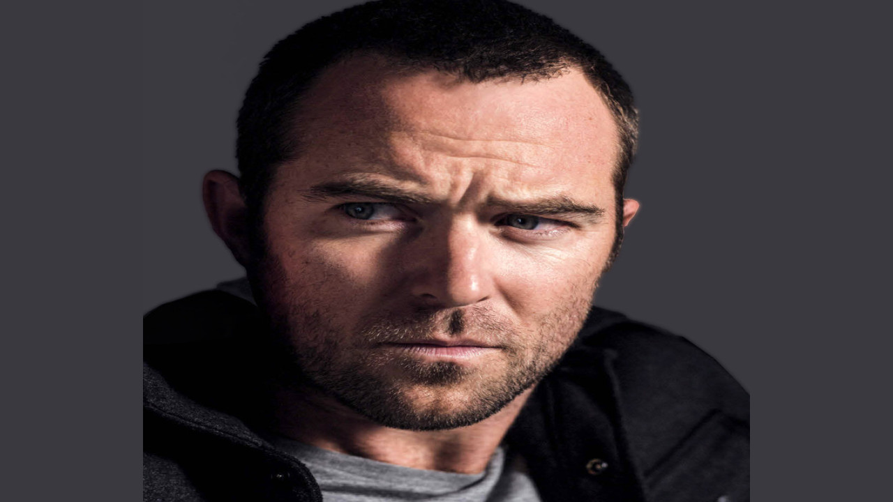 Sullivan Stapleton (Actor)