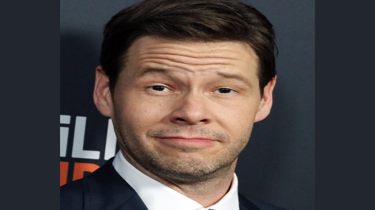 Ike Barinholtz (Actor)