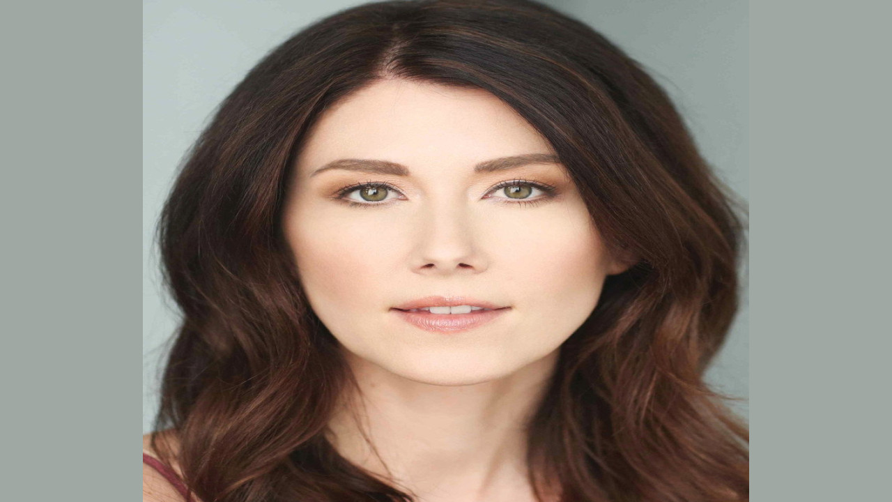 Jewel Staite (Actriz)