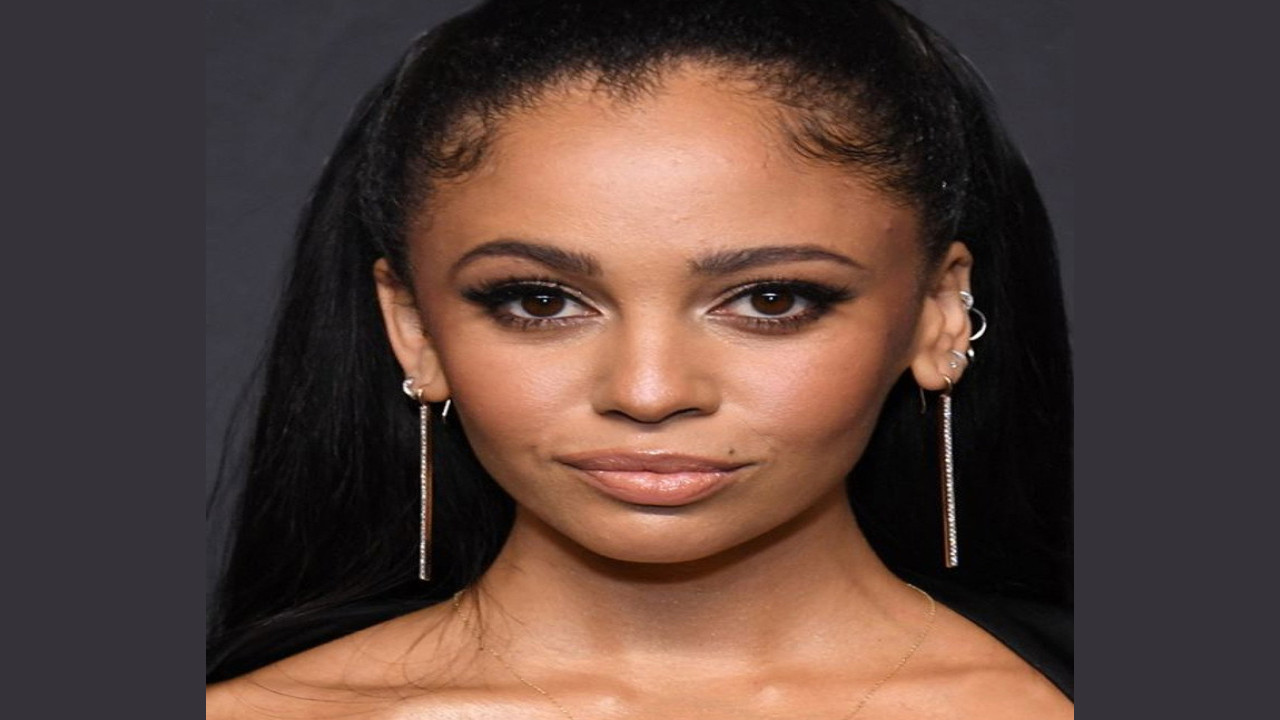 Vanessa Morgan (Actriz)