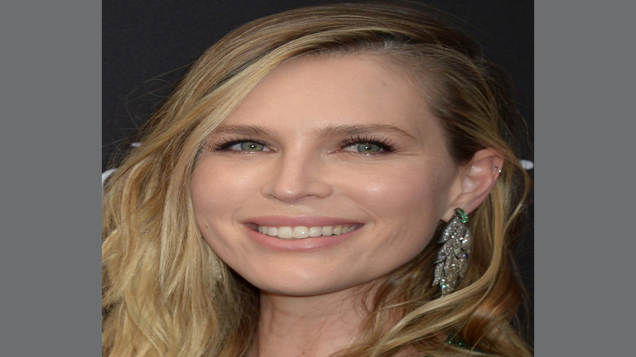 Sara Foster (Actriz)