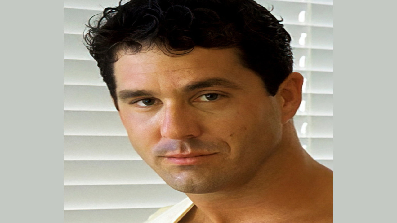 Paul Carrigan (Actor)