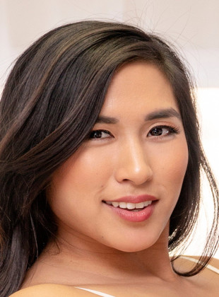 Mia Li (Actriz)