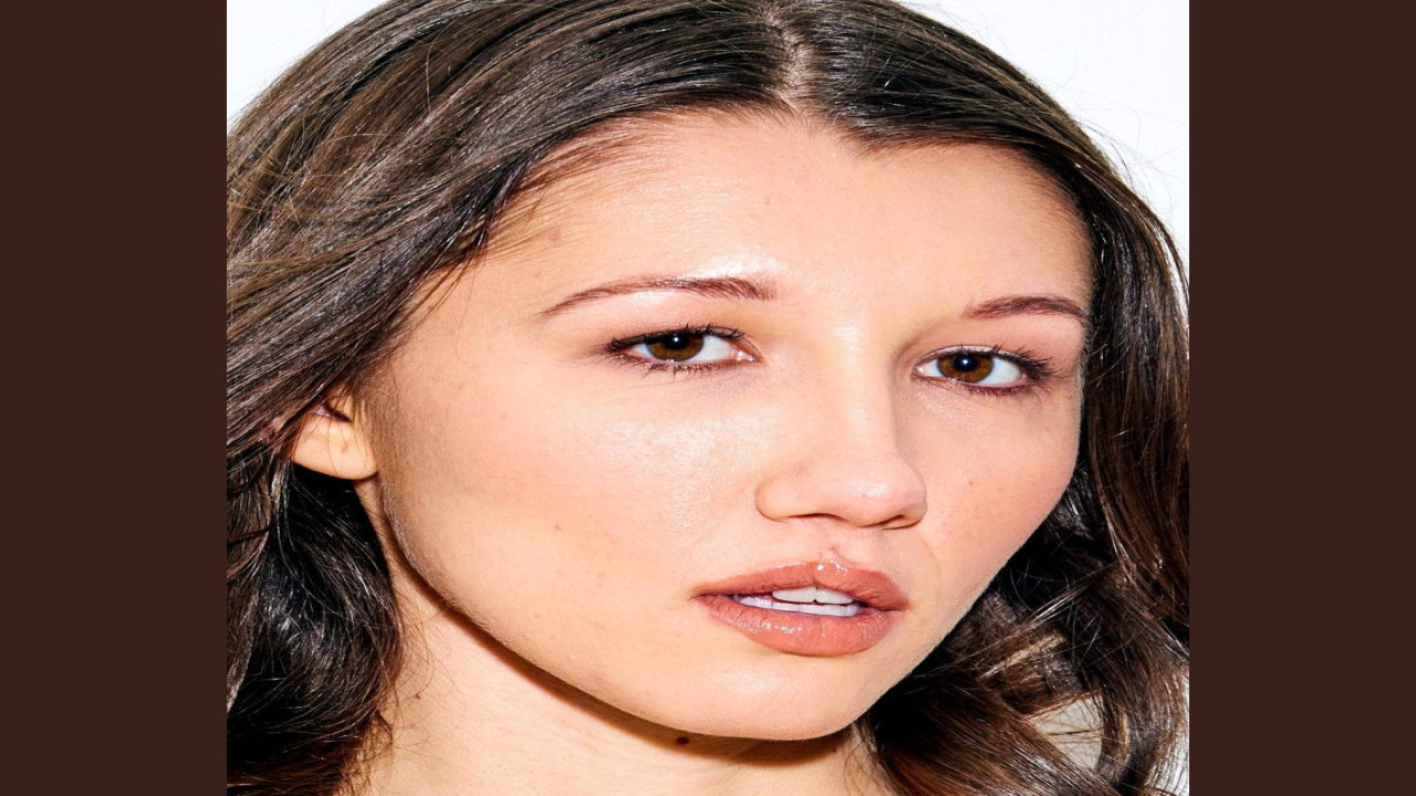 Maya Woulfe (Actriz)