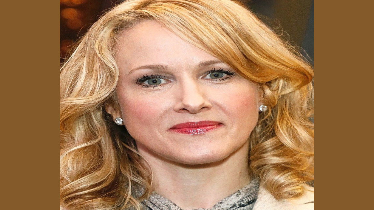 Katie Finneran (Actriz)