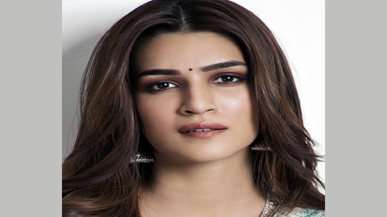 Kriti Sanon (Actriz)