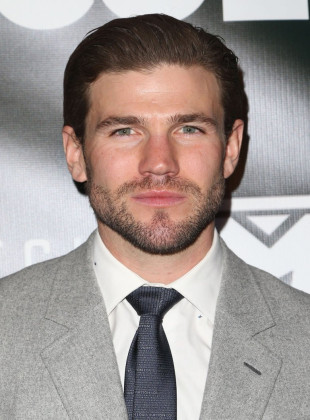 Austin Stowell (Actor)