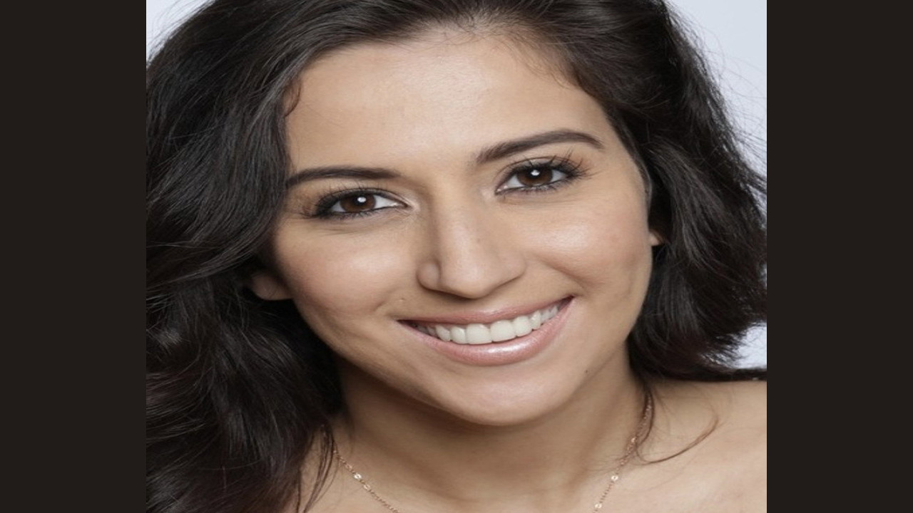 April O'Neil (Actriz)