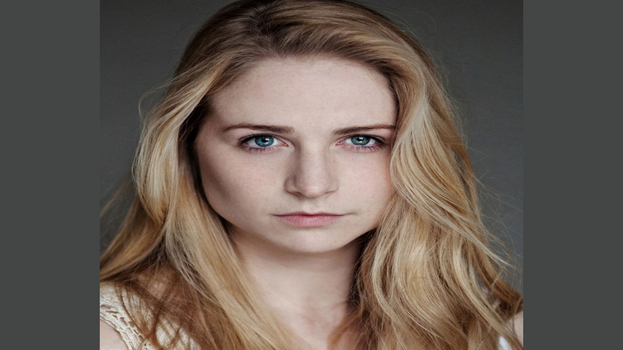Niamh Algar (Actriz)