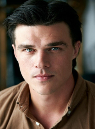 Finn Wittrock (Actor)