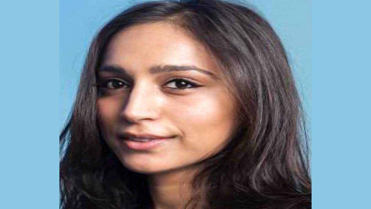 Zoya Hussain (Actriz)