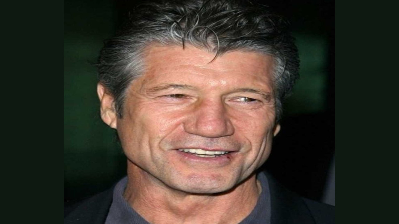 Fred Ward (Actor)