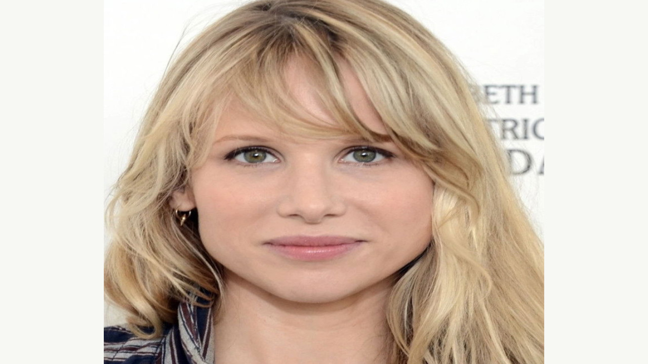Lucy Punch (Actriz)