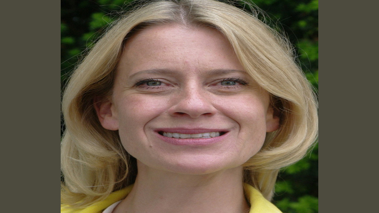 Caroline Peters (Actriz)