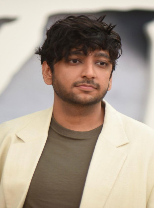 Nik Dodani (Actor)