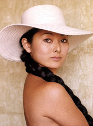 Adele Yoshioka (Actriz)