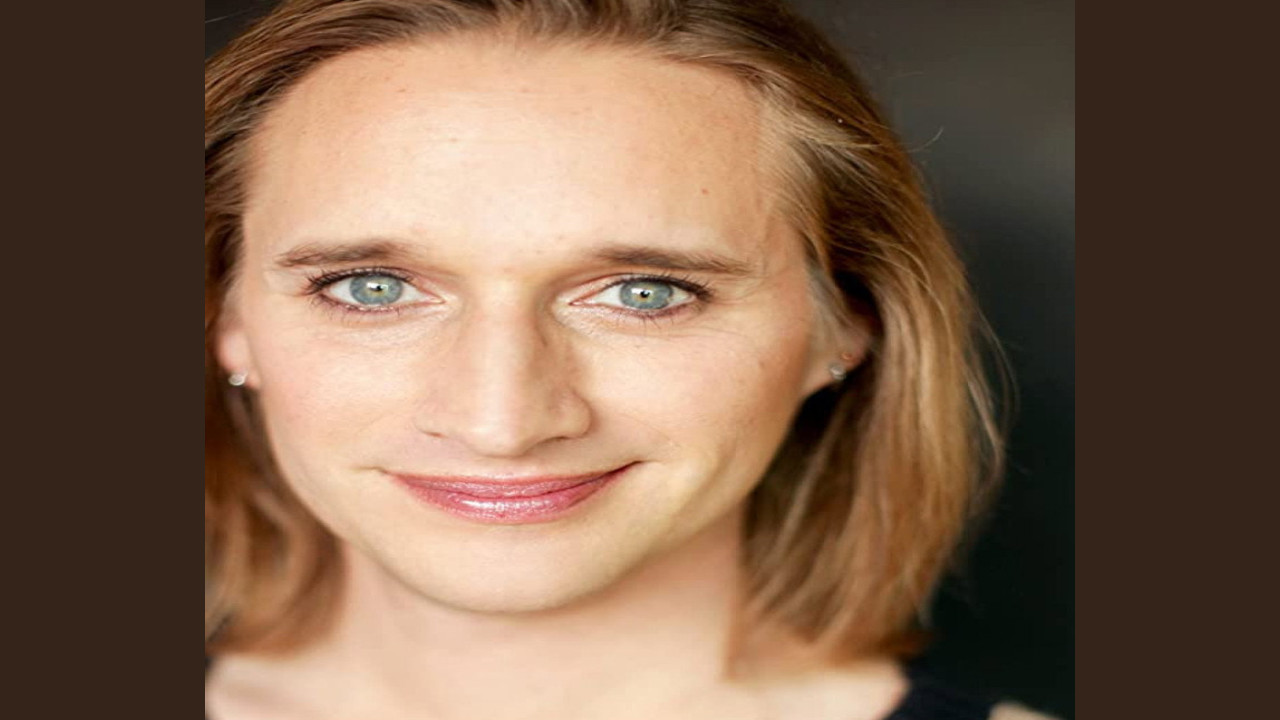 Jer Adrianne Lelliott (Profesional)