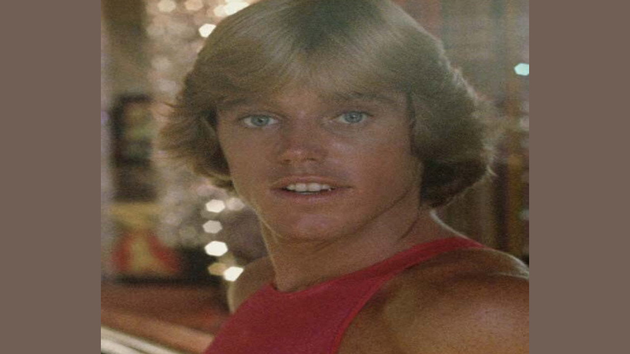 Greg Bradford | Actor Estadounidense con una carrera consolidada en Cine y Series