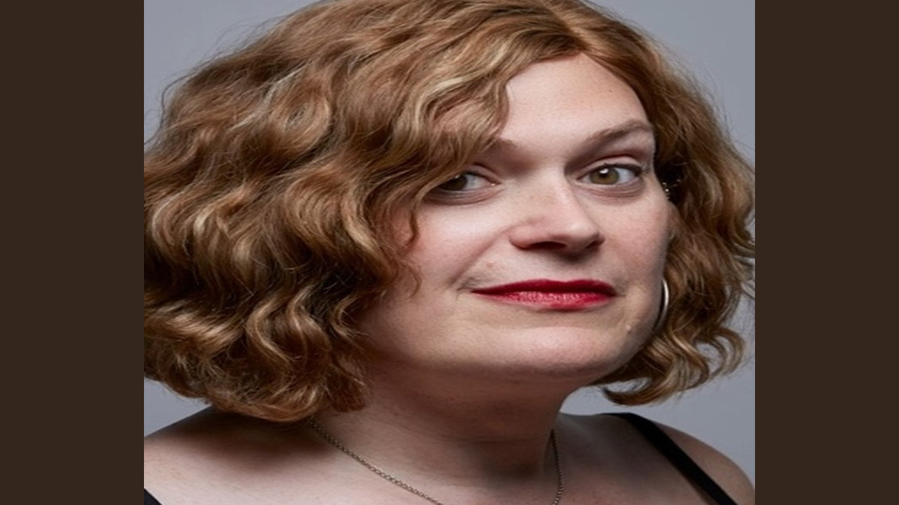 Lilly Wachowski (Directora)