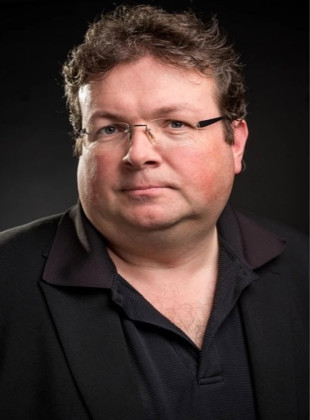 Roel Reiné (Director)