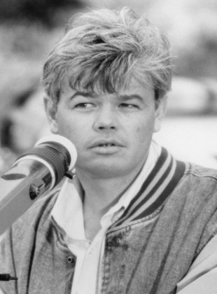 Darrell James Roodt (Director)