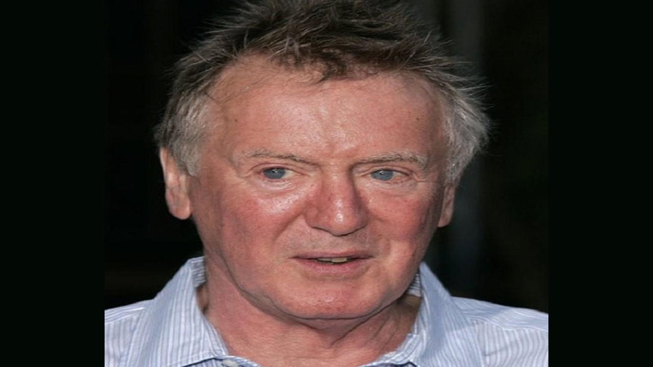 Adrian Lyne (Director)