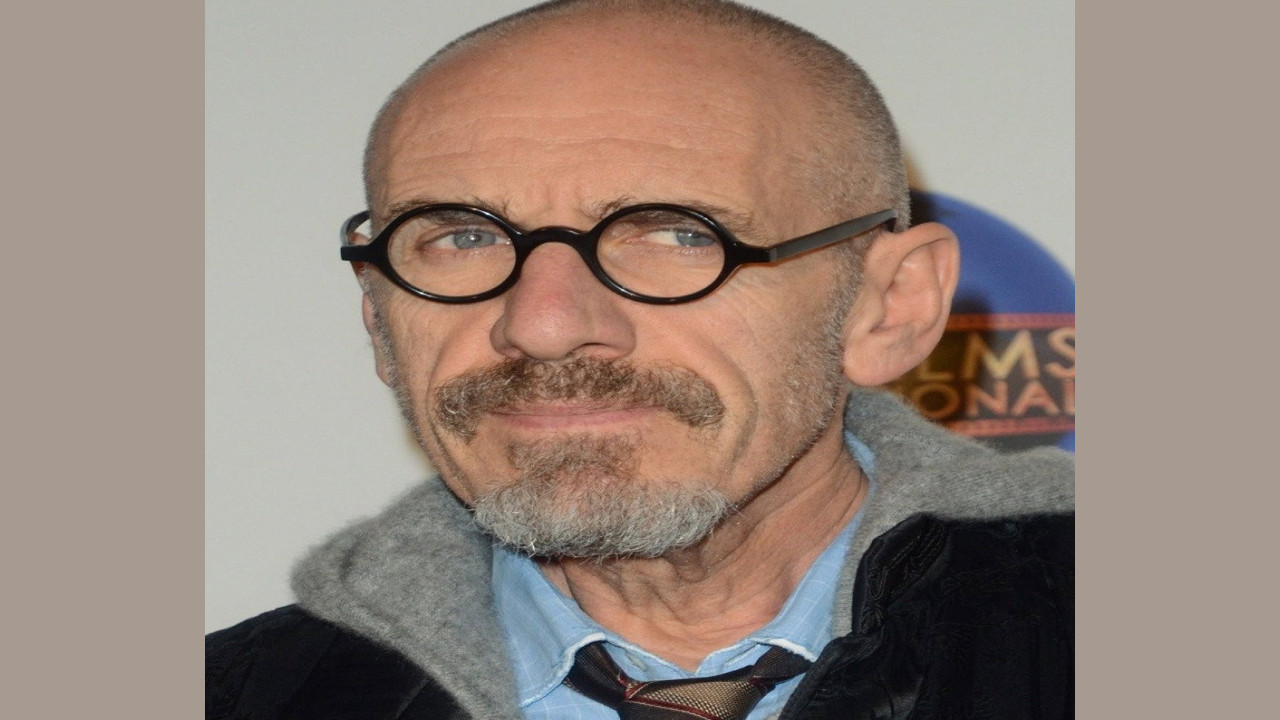 Tony Kaye (Director)